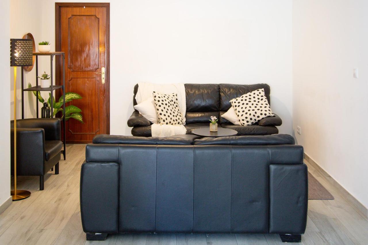 Cozy Room In Cascais City With Full Kitchen 5 Minutes From The Beach Exterior photo